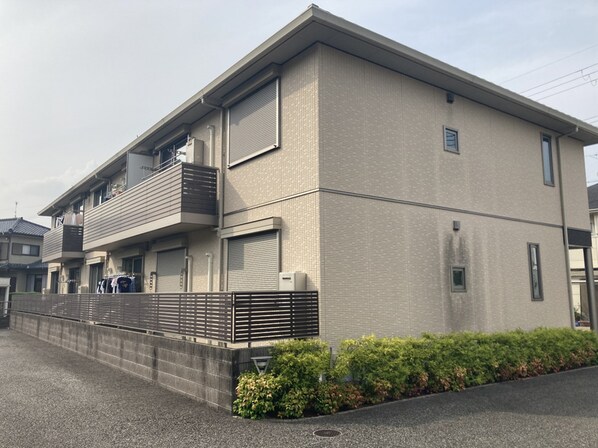 ヴィラーム アウリンコの物件外観写真